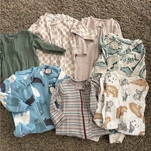 Bundle Baby 3-6 months Sleepers & Playsuits